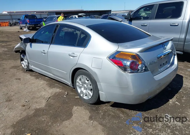 1N4AL2AP0BN429928: 41575223