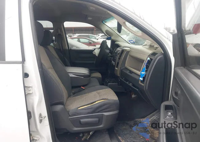 1D7RB1GP8BS570237: 41576095