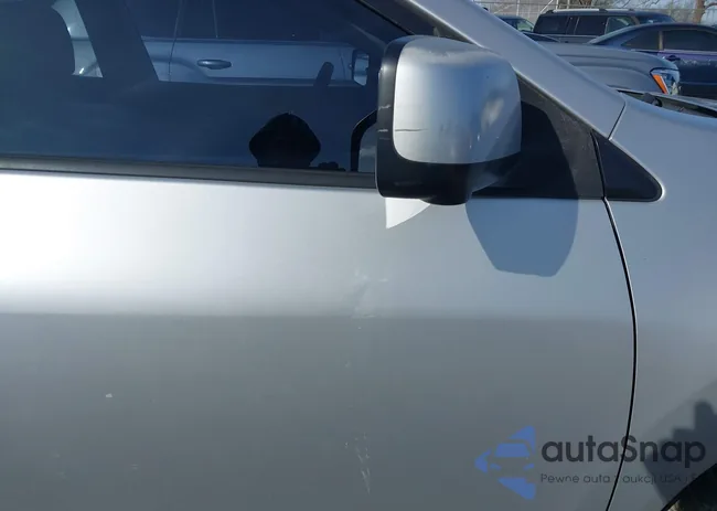 JN8AS5MT5CW256818: 41576473