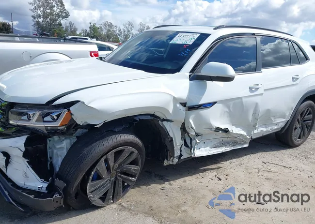 1V2KE2CA4PC206052: 41577271