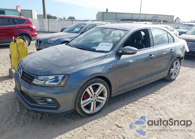 3VW4T7AJ5HM304679: 41579064