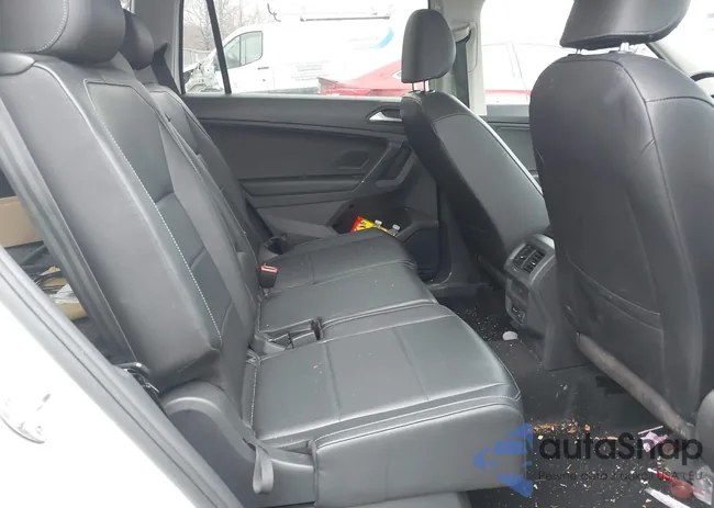 3VV3B7AX4LM036952: 41579098