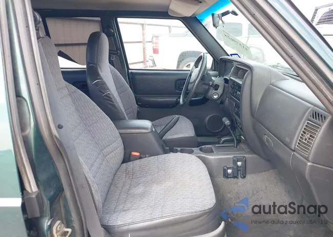 1J4FF68S6XL635017: 41579628