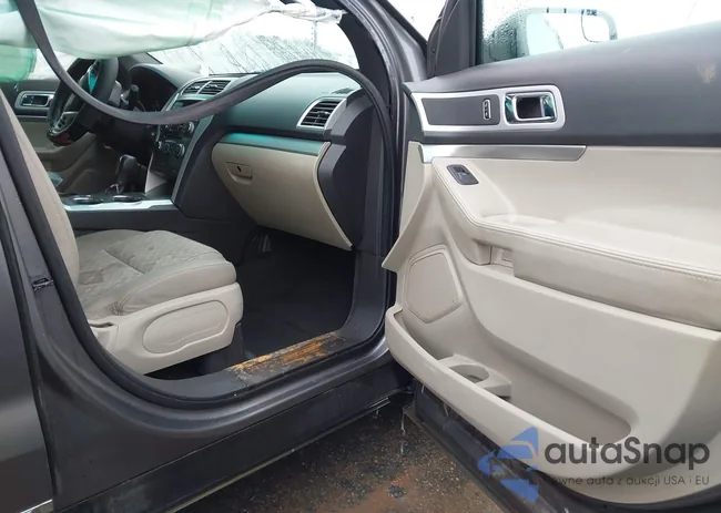 1FMHK7D86CGA79350: 41580931