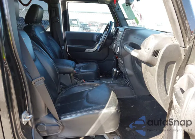 1C4BJWFG3FL754420: 41581176