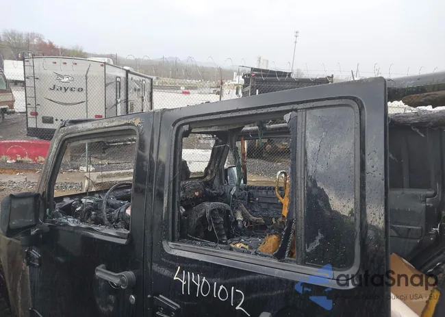 1C4BJWDG2DL511164: 41580545