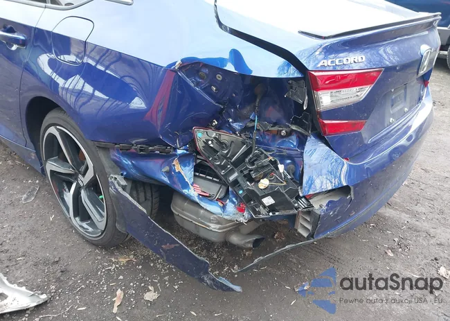 1HGCV2F37NA019952: 41581953