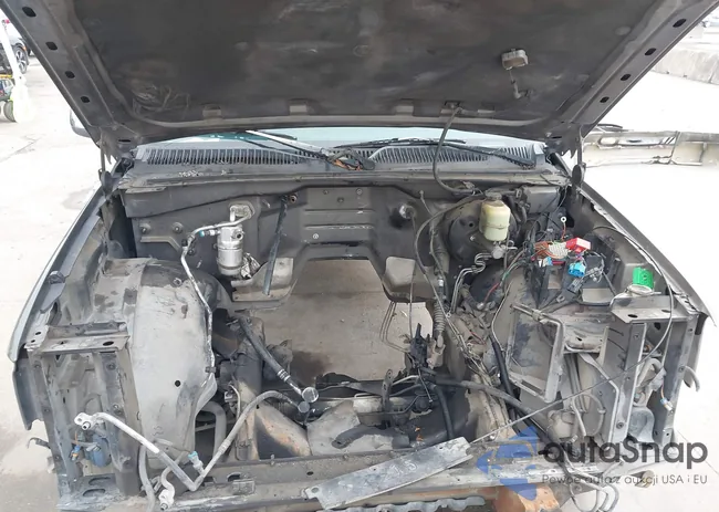 1GTEC19V3YZ176243: 41582240