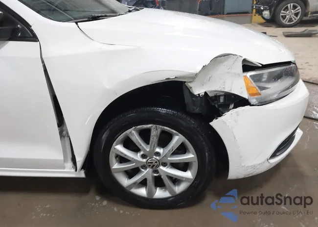 3VW1K7AJXCM353326: 41582886