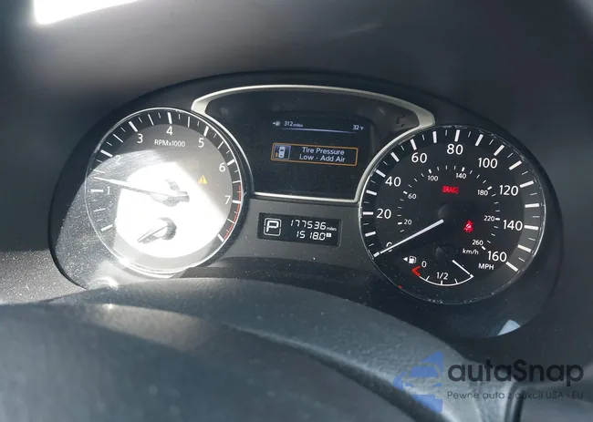 1N4AL3AP5DC270828: 41582377