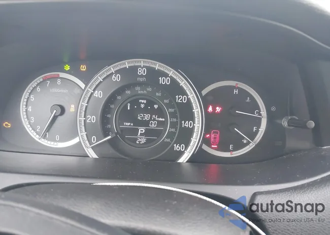 1HGCR2F33GA153705: 41585466