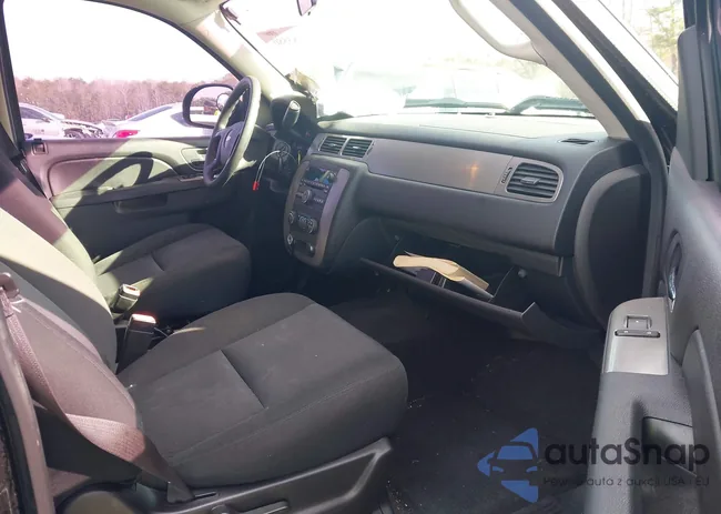 1GNLC2E02DR175769: 41585580