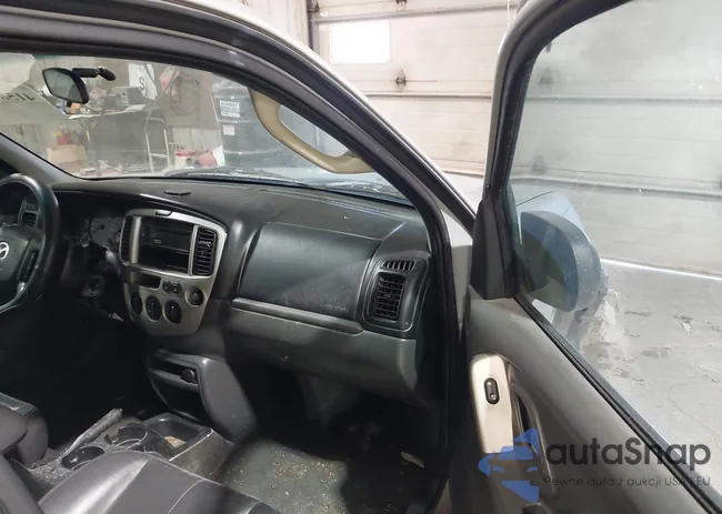 4F2CZ96123KM04823: 41587058