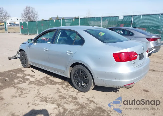 3VWDP7AJ2DM383940: 41588007