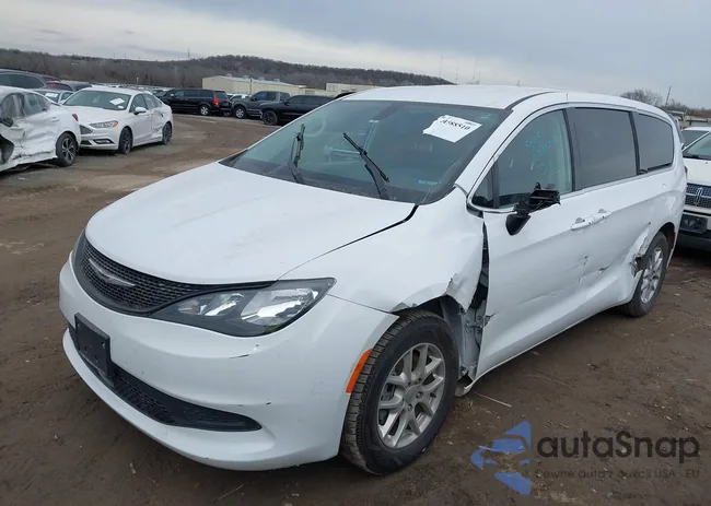 2C4RC1CG7NR105208: 41588510