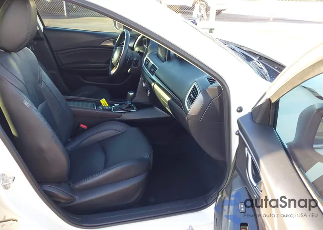 3MZBN1W3XJM215561: 41591009