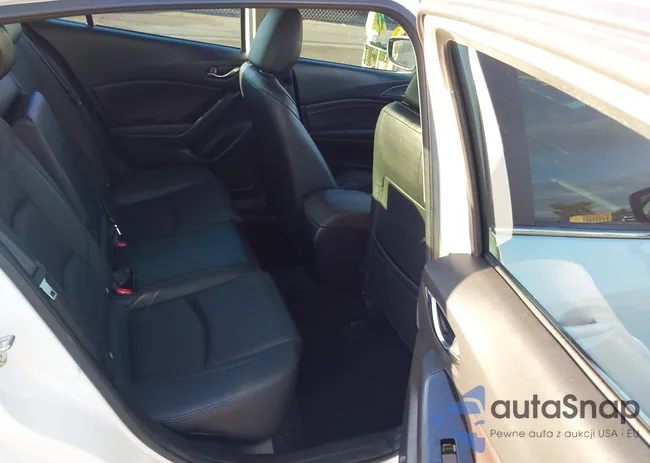 3MZBN1W3XJM215561: 41591009