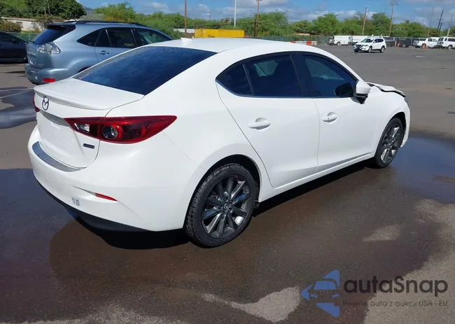 3MZBN1W3XJM215561: 41591009