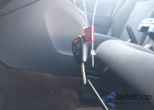 1C4NJDBB4FD317144: 41592275