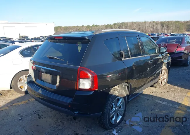 1C4NJDBB4FD317144: 41592275