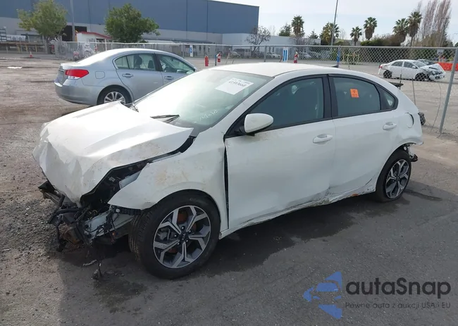 3KPF24AD4ME309092: 41593660