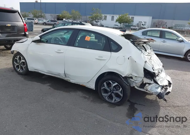 3KPF24AD4ME309092: 41593660