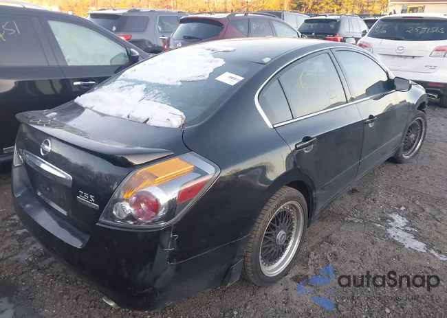 1N4AL2AP6BN435247: 41594373