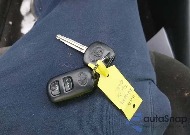 2T1BR32E36C635852: 41597616