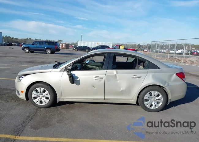 1G1PA5SG0E7469339: 41599724