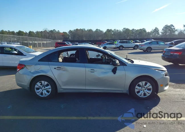 1G1PA5SG0E7469339: 41599724