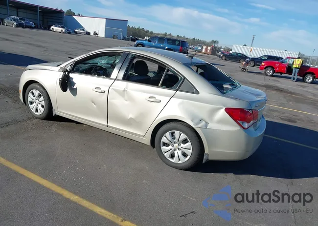 1G1PA5SG0E7469339: 41599724