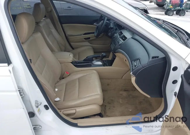 1HGCP2F66BA114759: 41599220