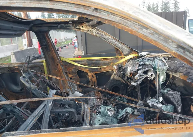 2HNYD2H26BH522858: 41601163