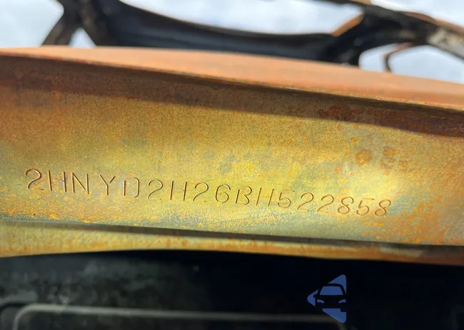 2HNYD2H26BH522858: 41601163