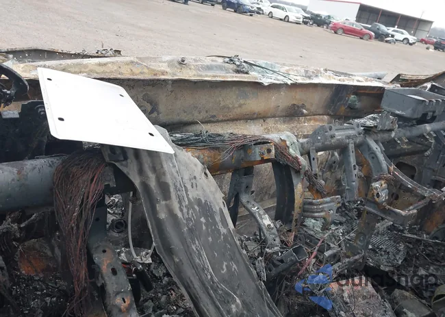 3C6UR5CL3RG222736: 41601838