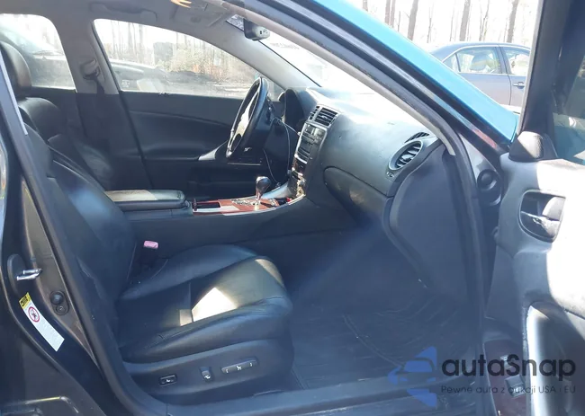 JTHCK262672018043: 41602209