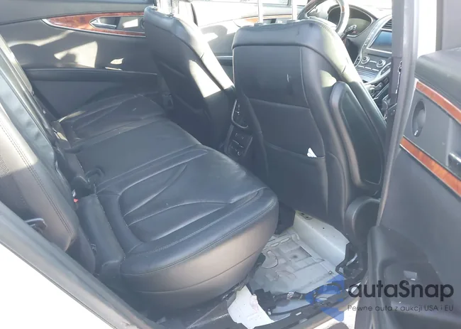 2LMPJ8L9XKBL33988: 41601304