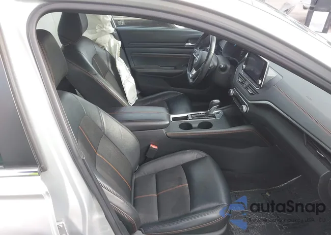 1N4BL4CV9NN327401: 41602929