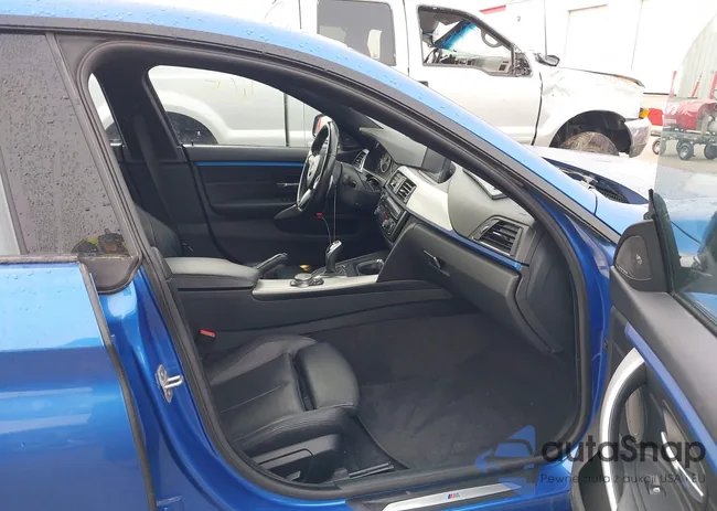 WBA4A7C59FD414455: 41602321