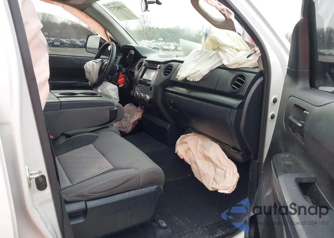 5TFUM5F1XHX071440: 41602573