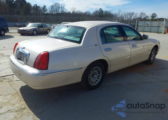 1LNFM83W8WY733464: 41605211