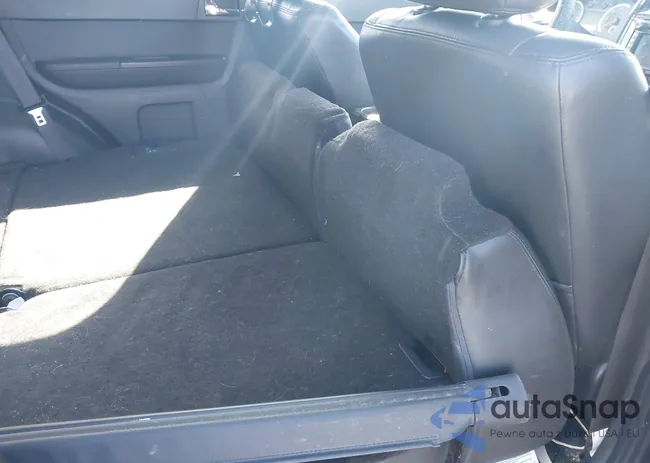 1FMCU9EG2BKA78486: 41605496