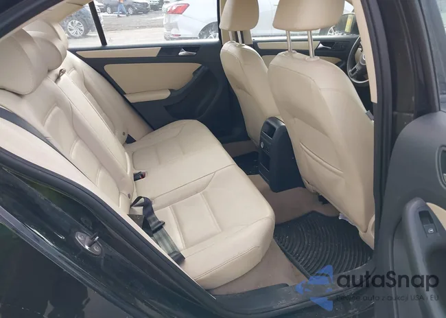 3VWDZ7AJ7BM383262: 41606693