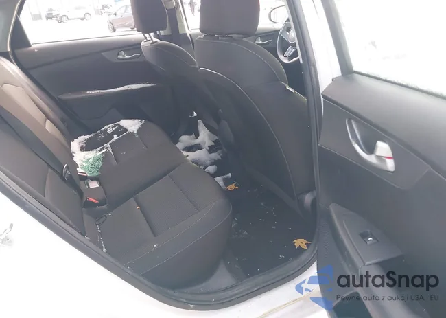 3KPF24AD2KE088220: 41607616