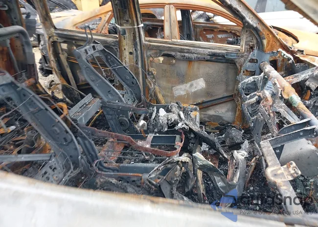 1C6RR6KG2JS150067: 41607659