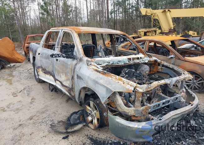 1C6RR6KG2JS150067: 41607659