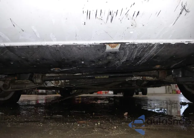 WAUBFAFLXDN033270: 41608616