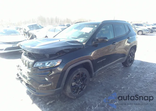 3C4NJDBB5NT198996: 41612511