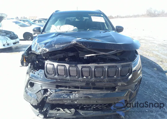 3C4NJDBB5NT198996: 41612511