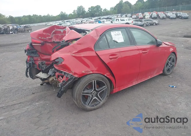 WDD3G4FB3KW023741: 41613835